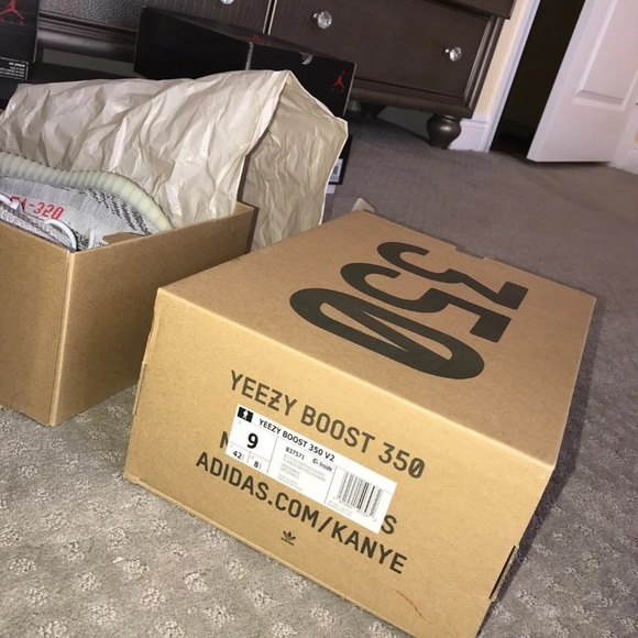 Yeezy boost 350 v2 - Picture 2 of 4